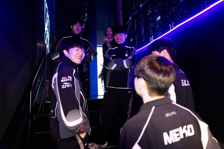 iG长文总结S15：不是每一次登攀都能抵达顶峰，2025我们不说再见！